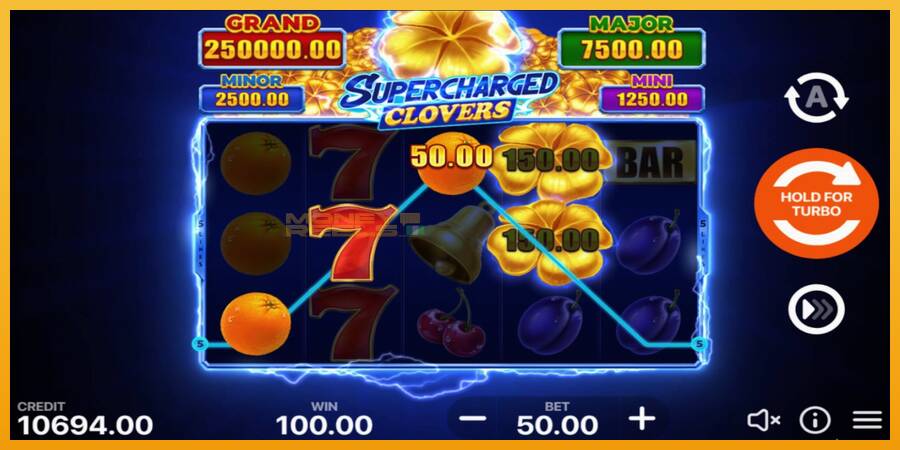 Supercharged Clovers: Hold and Win automat za igre na sreću, slika 4